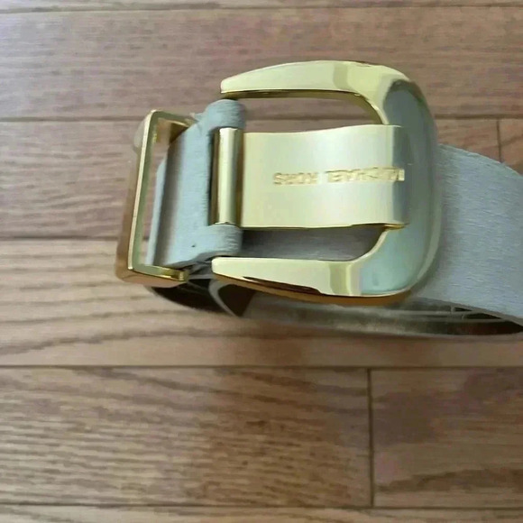 [L]Michael Kors  yellow suede belt with gold buckle in inner gold lined . - Picture 6 of 9